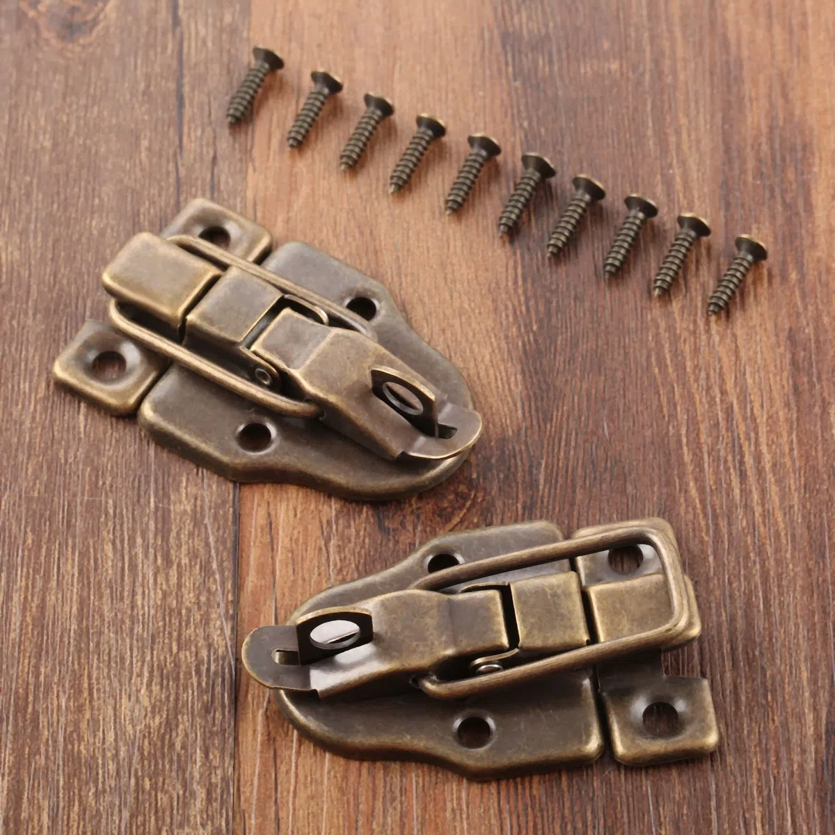 2pcs / 1Pair Bronze Antique Bronze Boîte Loquet HASPS Tiroirs décoratifs Valasses Bijouterie Boîtier Boîtier Boucle à boucle de fer avec vis 59 * 40mm
