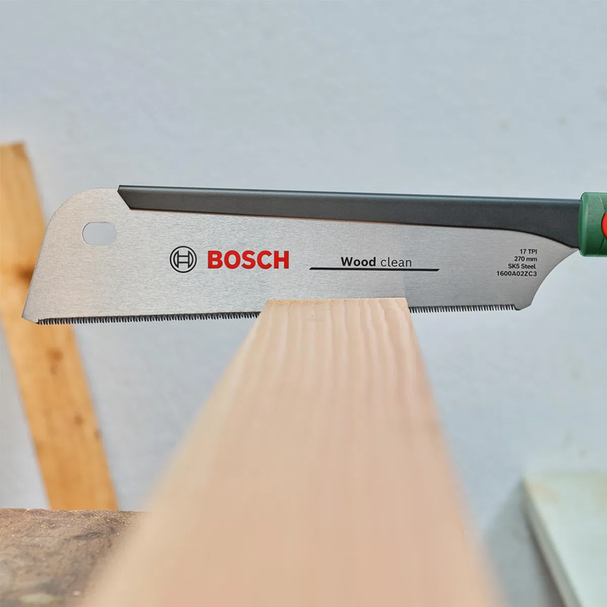 Bosch Scie japonaise Dozuki 270 mm (scie à tirer pr coupes droites précises dans bois/plastique ; lame acier SK5 flexible ; dents fines ; 17 TPI ; poignée Softgrip extra longue)