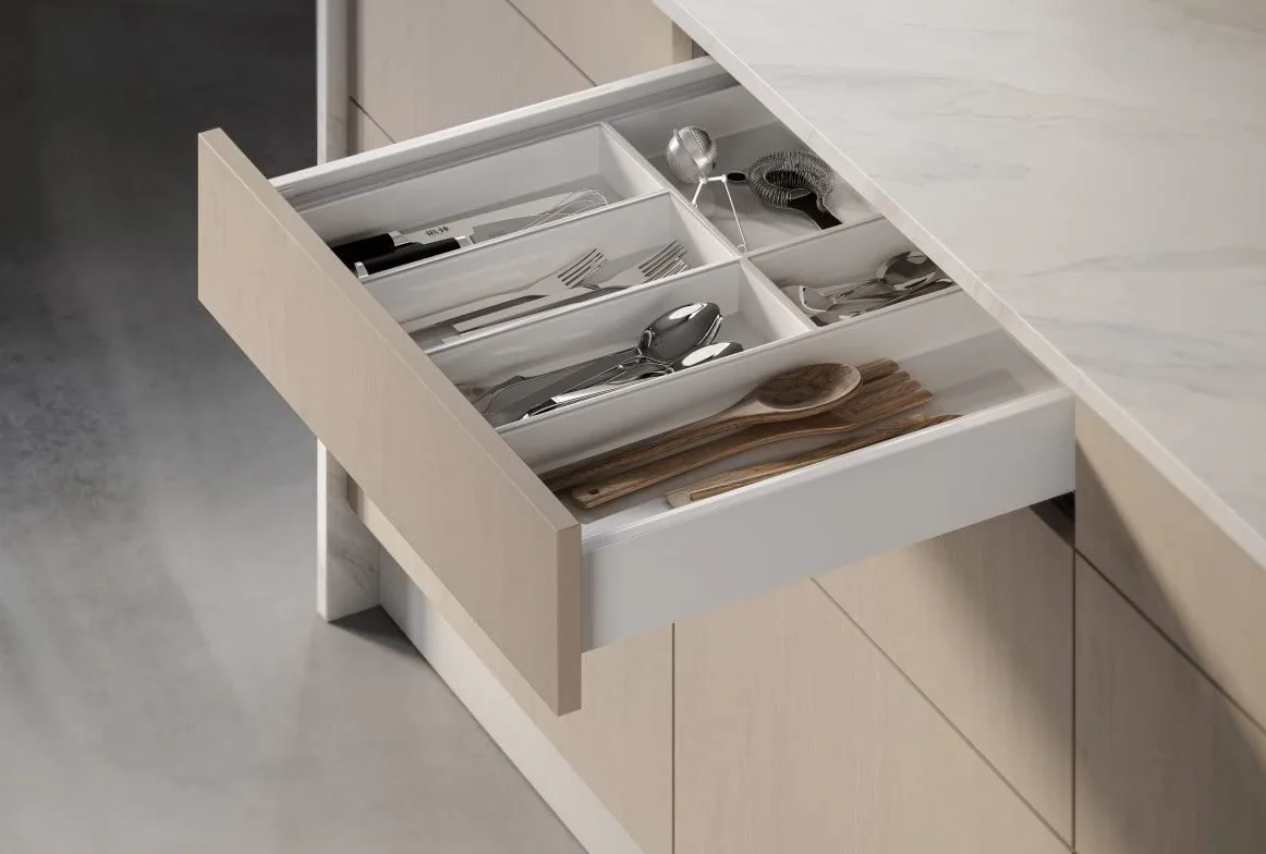 GTV - Système de Tiroirs Axis Pro, Ensemble de Tiroirs, Extraction Totale, Amortissement Intégré, Charge 40 kg, Tiroir Coulissant avec Fermeture Douce - Largeur 400 mm, Hauteur 120 mm, Blanc