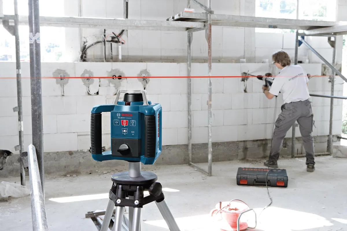 Bosch Professional Laser Rotatif GRL 300 HV (Laser Rouge, Cellule de Réception LR 1 avec support, Portée : jusqu'à 300 m (Diamètre), piles (2xD, 1x9V), Chargeur, dans L-Boxx)