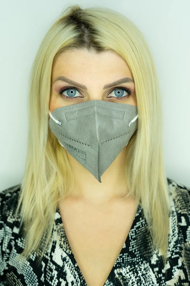 Gima CEPM Comfymask Masque Filtrant FFP2 NR, Fabriqué en Italie, 5 couches, Couleur Gris Clair, Barrette Nasale Conformable, avec élastiques, certifié EPI, 20 Masque dans des sachets de 2 pièces