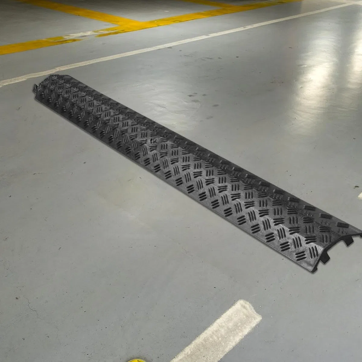 Protecteur De Tuyau pour Voie- 2 Pieces 100 Cm Couvercle De Rallonge des Lignes Électriques - Dos-D'Âne De Circulation Passage Protégé - pour, Trottoir, Garage, Jardin, Bureau, Hôtel