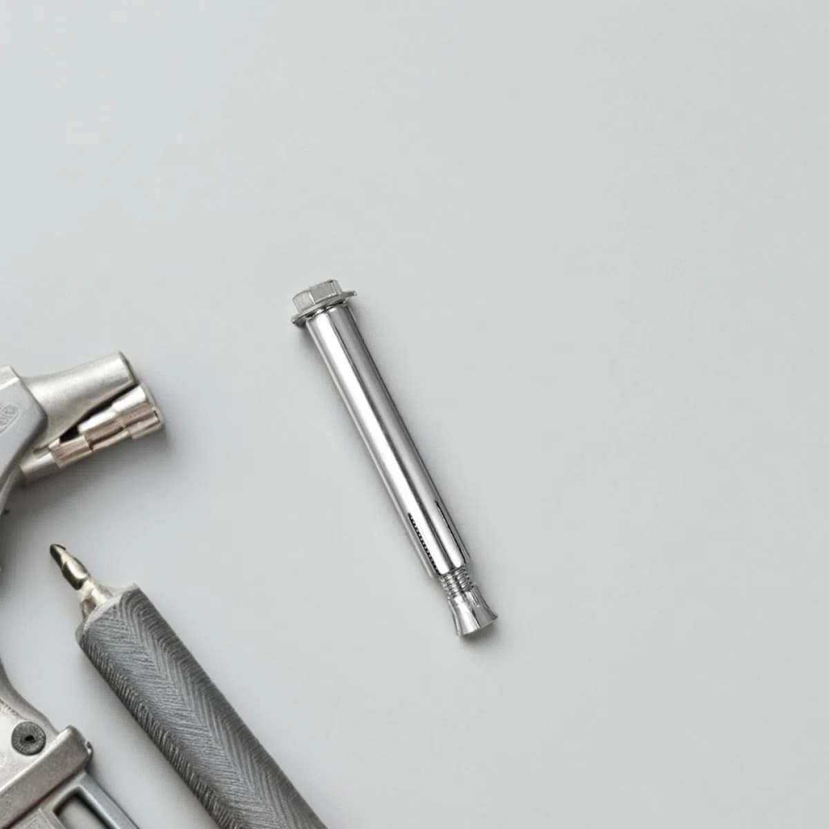 UPKOCH Vis D'expansion D'ancrage M8 pour Bosses de Vitesse, Lot de 12pcs en Fer Argenté, Structure Interne, Installation Rapide, Résistance à Forte Pression, pour Écoles et Allées