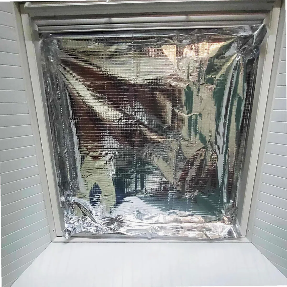 WERKA PRO Isolant 3 Couches Fenêtre de Toit - Isolation Thermique et Phonique - Ø 1,50 x 1,50 m - Épaisseur +/- 5 mm - Fixation Ventouses Adhésives - Anallergique et Non Toxique