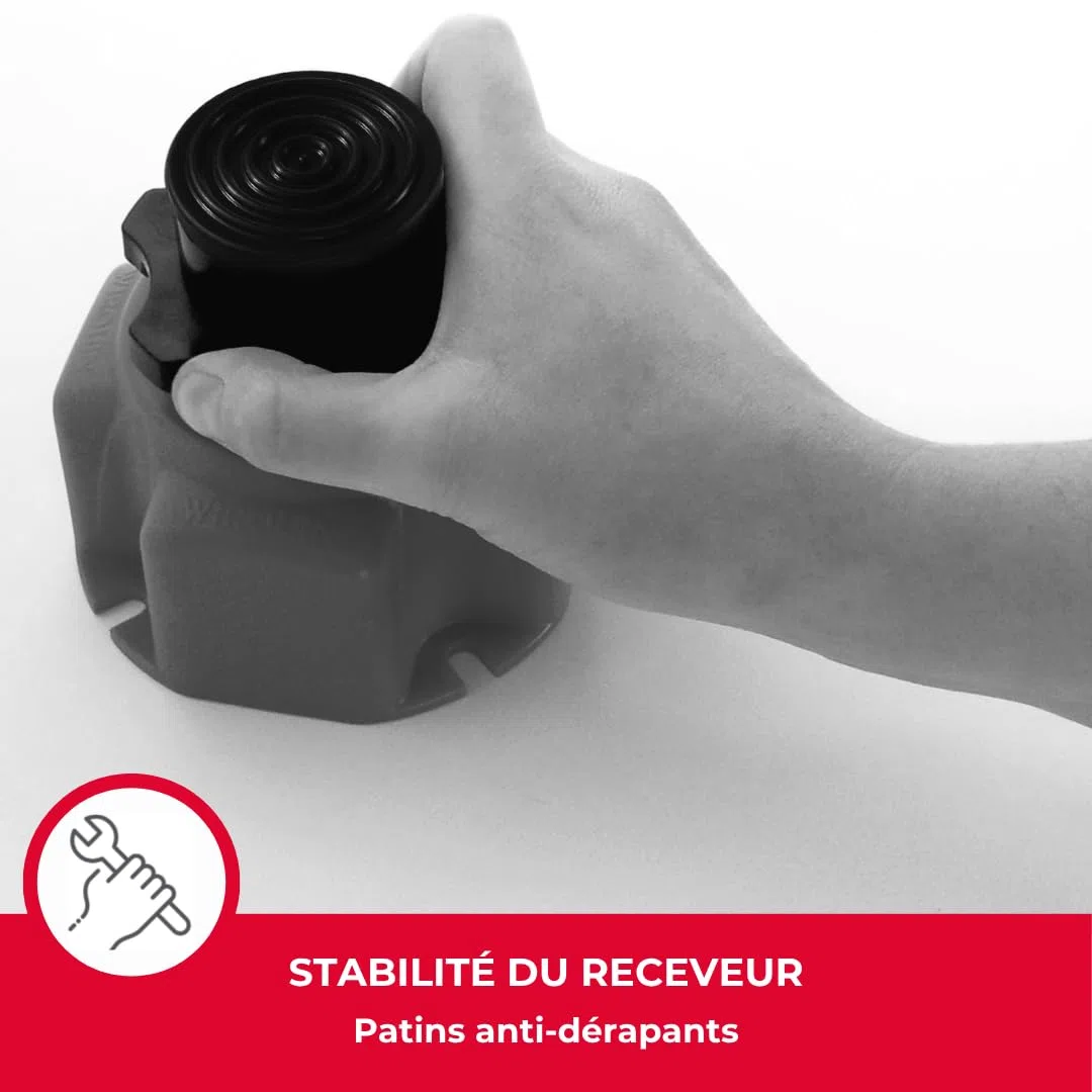 Wirquin 30724315 Lot de 4 pieds réglables noirs pour receveur de douche, compatibles meubles de cuisine