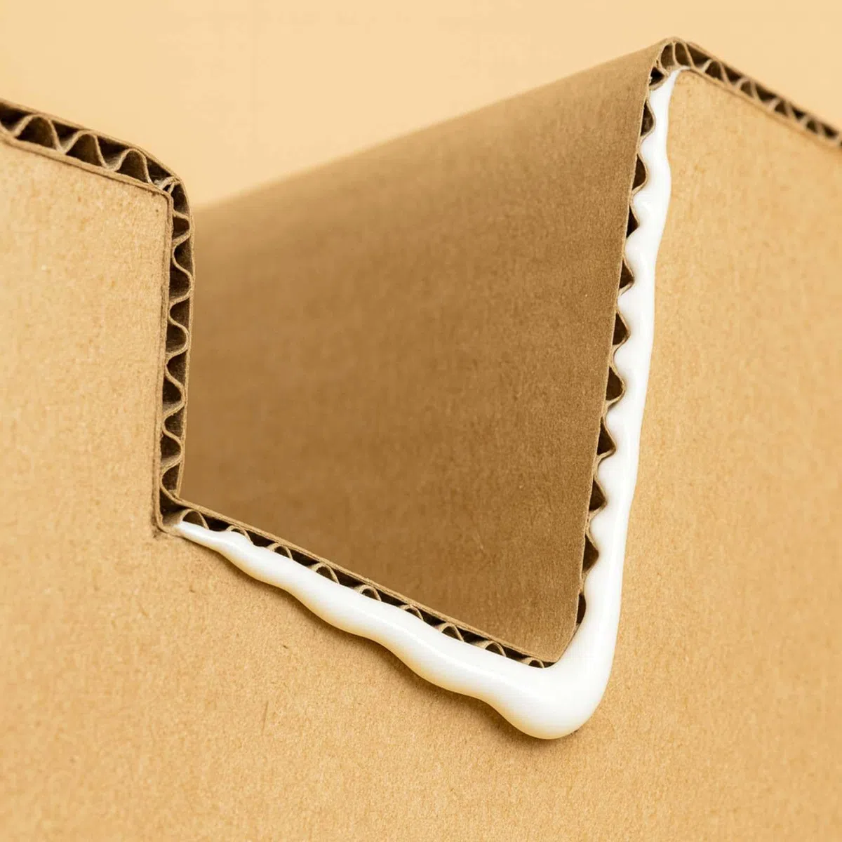 Colle Universelle - Codeve Bois - 1L - Intérieur - Pour L'assemblage Polyvalent D'un Cuir, Tissu, Bois, Liège, Mousse Ou Carton.