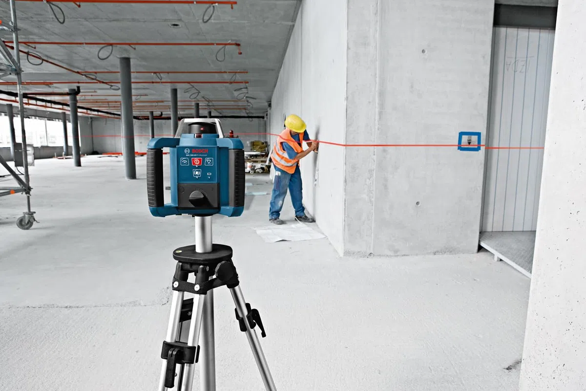 Bosch Professional Laser Rotatif GRL 300 HV (Laser Rouge, Cellule de Réception LR 1 avec support, Portée : jusqu'à 300 m (Diamètre), piles (2xD, 1x9V), Chargeur, dans L-Boxx)