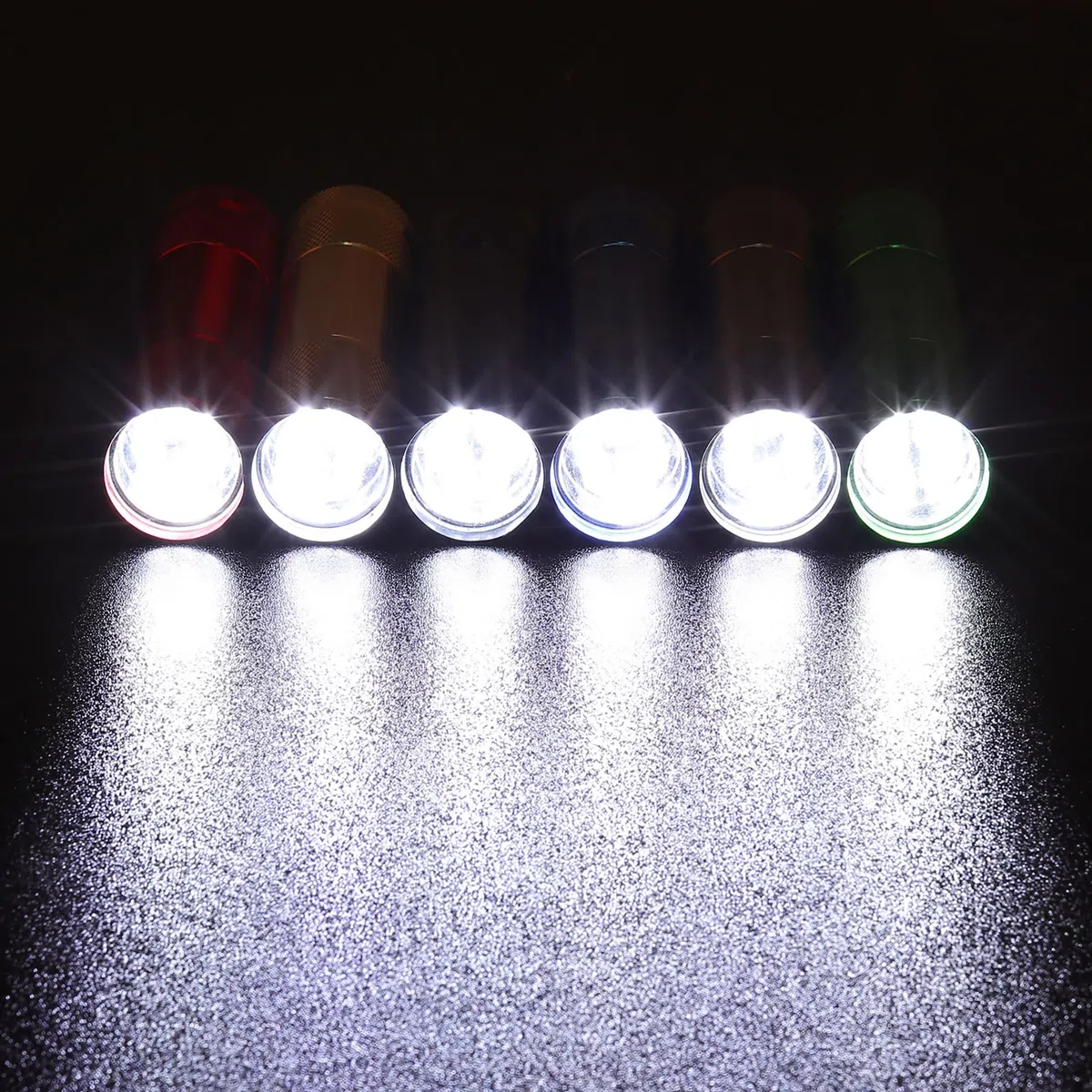 EverBrite Mini Lampe de Poche LED en Aluminium18 Pièces, Lampe Torche Portable Idéal pour Camping Lecture Cyclisme Barbecue Fête Randonnée Voyage, 54 x AAA Piles Compris