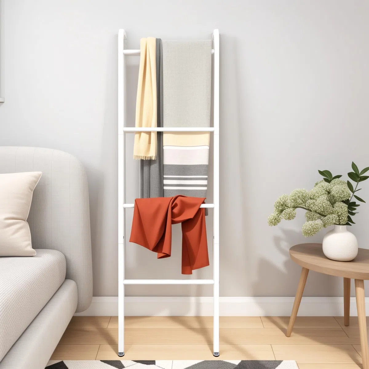 Porte-serviettes blanc à 4 niveaux, Porte-serviettes mural décoratif en forme d'échelle pour serviettes de plafond, salle de bain, chambre à coucher, salon