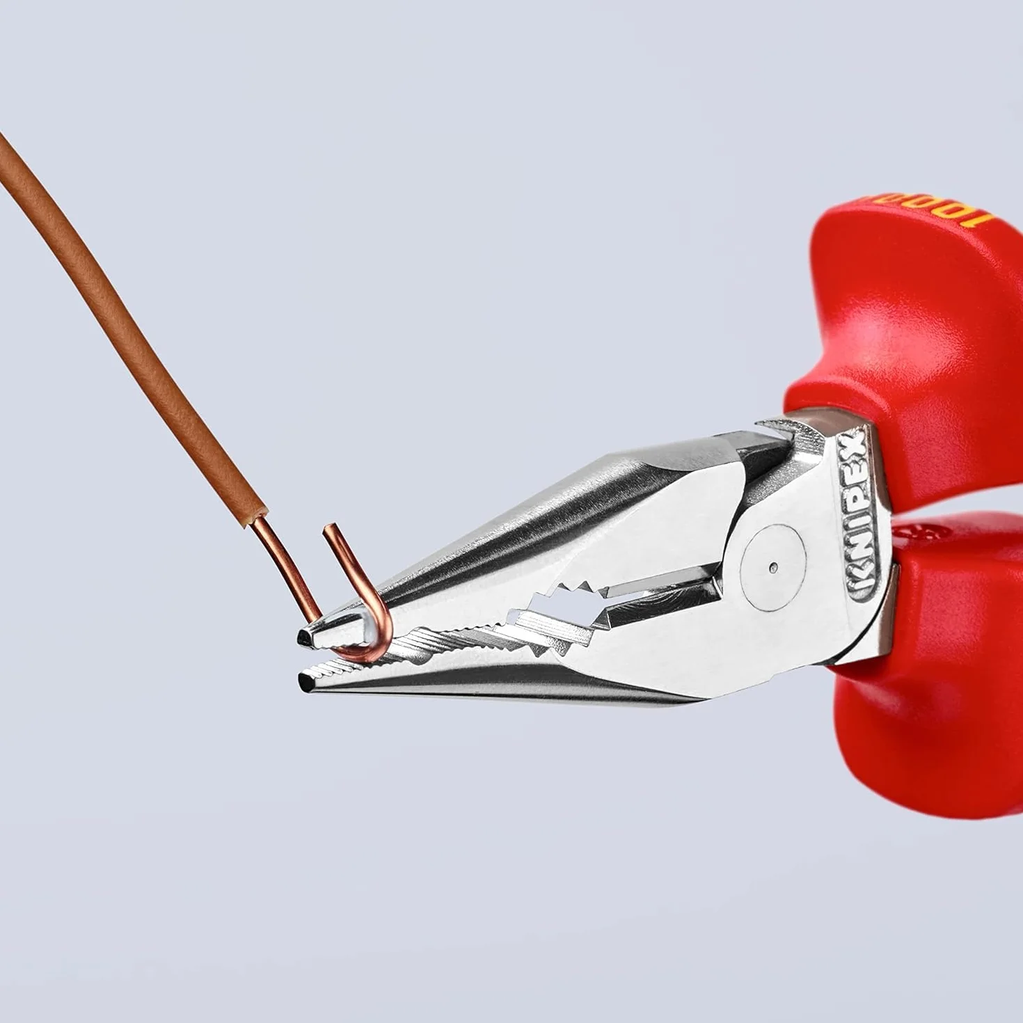 Knipex Pince universelle multifonctions chromée isolées par gaines bi-matière, certifiées VDE 145 mm, 08 26 145