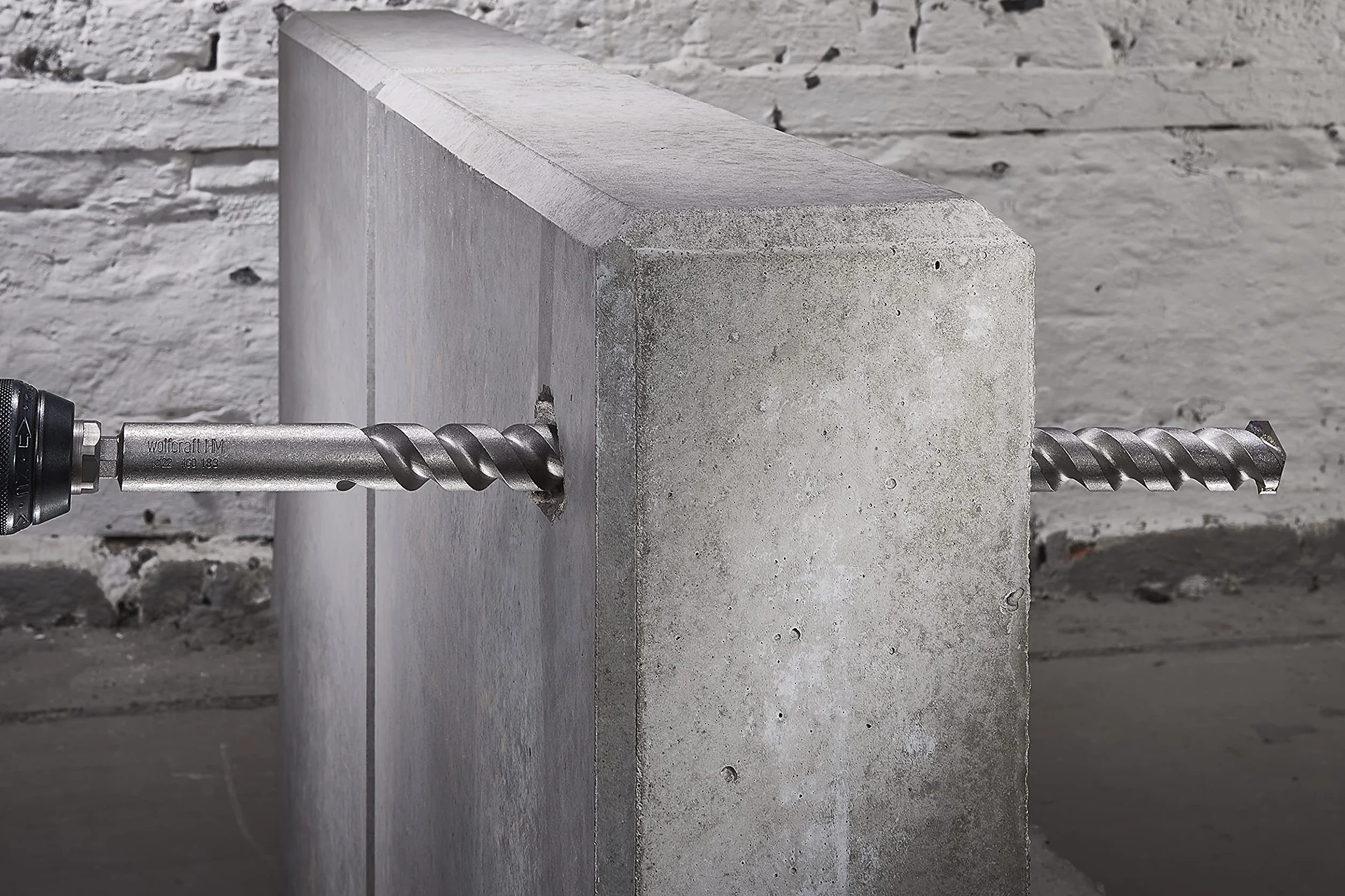 wolfcraft Foret à Béton Longueur 400 mm, Ø 22 mm, Mèche Maçonnerie HM-CT | Foret de perçage avec pointe 130 degrés, pour pierres naturelles, marbre et carrelage, sablé argent, 7932010