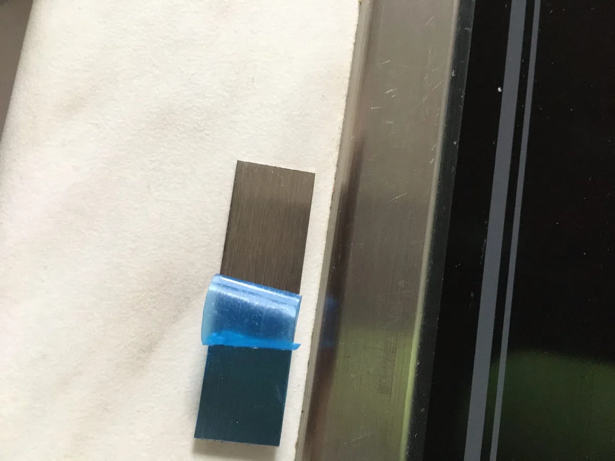 Aluminium brossé tôle d'acier inoxydable V2A, acier inoxydable brossé,2500 x 21 x 0,5 mm bande en tôle, aspect acier inoxydable. (S 21)