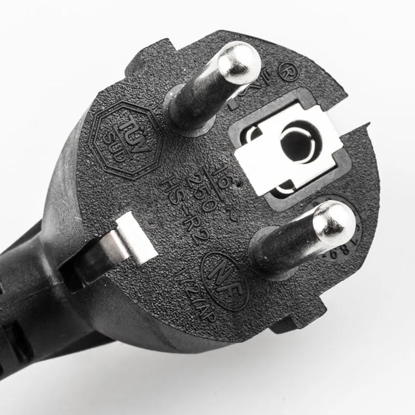 Tuyau de rallonge 3 x 1,5 mm, 7 m, Noir, idéal pour Les connexions électriques et Outils, Offre flexibilité et résistance