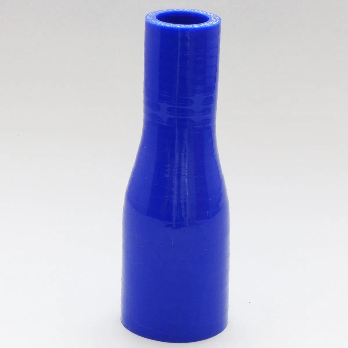 Raccord réducteur droit en silicone renforcé pour air ou eau - ID 19 mm à 13 mm - Bleu