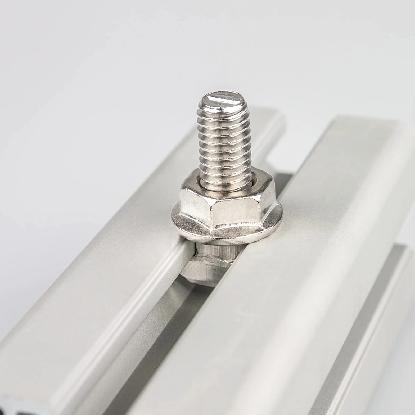 QUARKZMAN Vis en T avec Boulon M6x20mm et Écrous à Bride Hexagonale M6, 40 Ensembles de Boulons en T à Tête de Marteau et Tige en T pour Profilé en Aluminium de Série 30