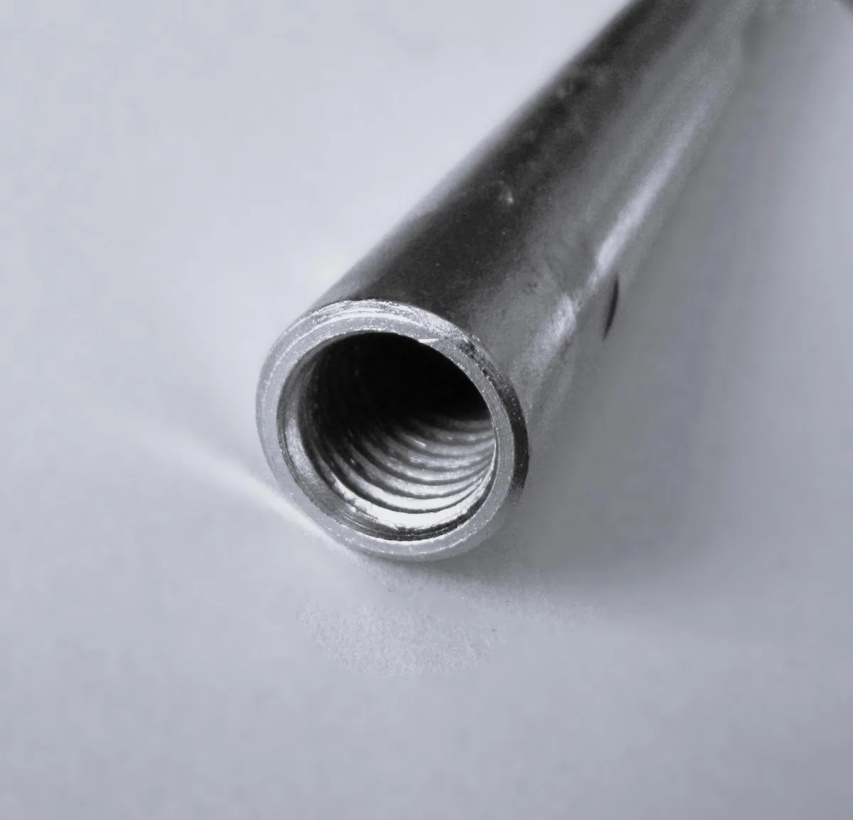 WERHE Rallonge M14 250 mm – Pour meuleuses d’angle et polisseuses – Atteint les zones profondes et difficiles d’accès – En acier dur